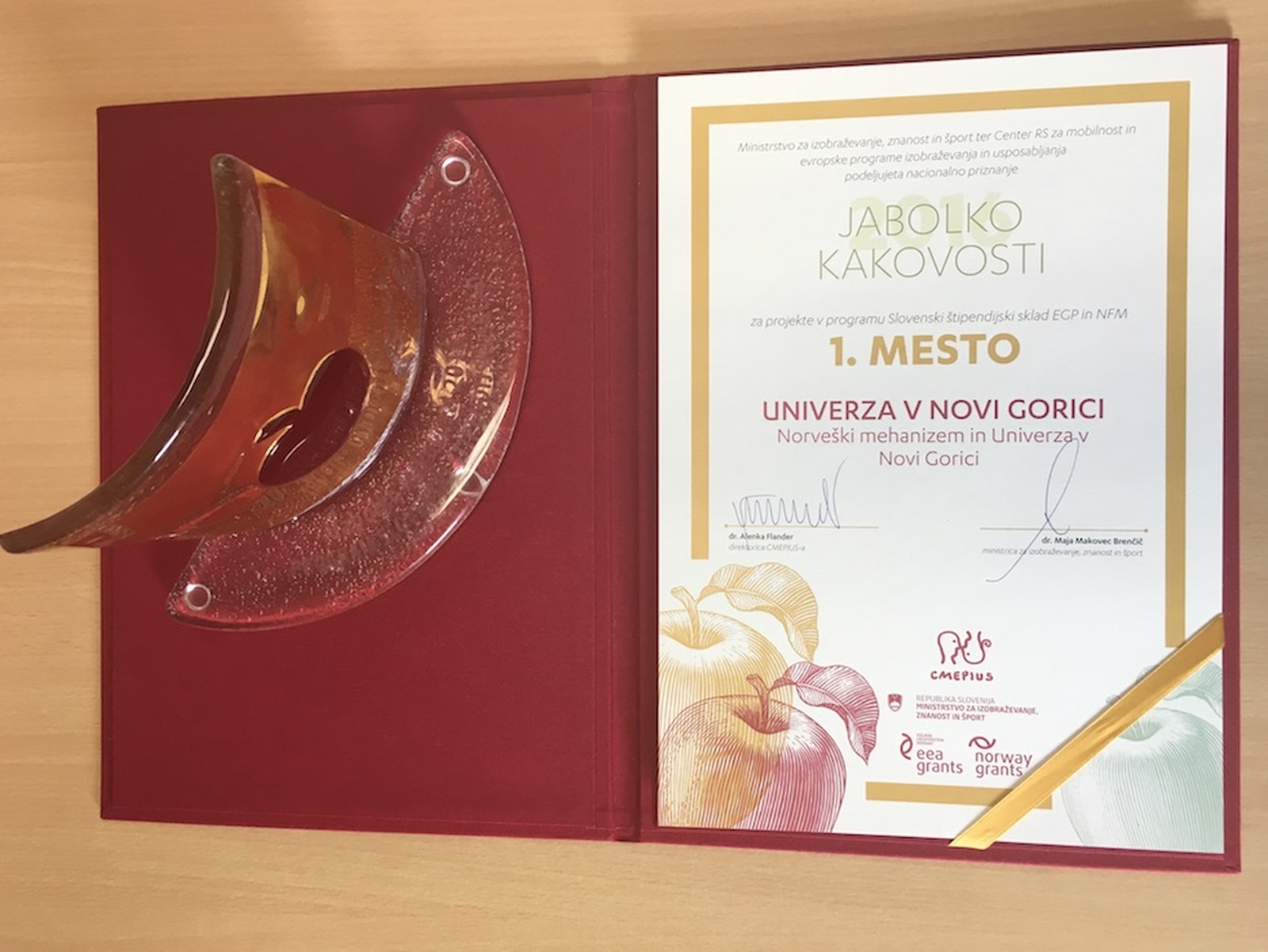The University of Nova Gorica received the national award “The apple of quality 2016”