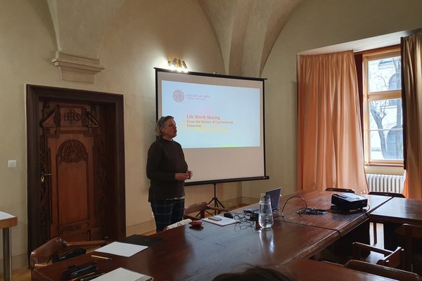 Prof. dr. Hezckova