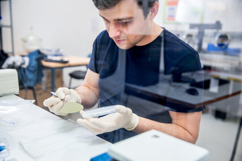 Laboratory_for_Oragnic_Matter_Physics